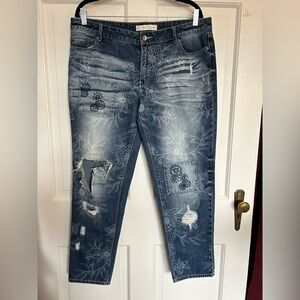 Est 1946 Denim Jeans Wmn’s Size 14 Tapered Leg Distressed Mid-Rise Floral Press